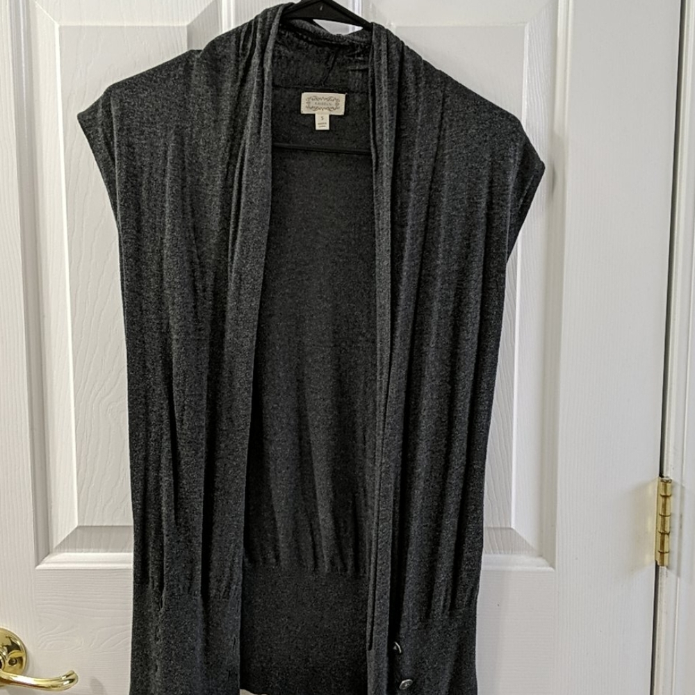 Cotton vest with buttons